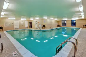 TownePlace Suites by Marriott Nashville Airport - Piscina