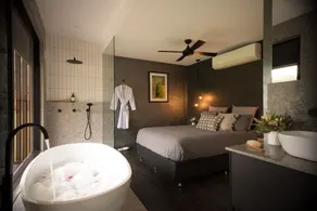 Sambar Hills  - Zimmer