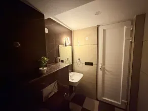 Hotel Elite Inn - Bad