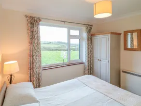 Little Lanes - Room