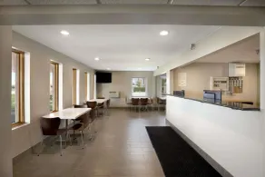 Super 8 by Wyndham Tuscola - Lobby