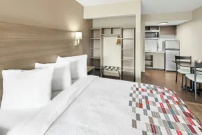 Red Roof Inn & Suites Marysville - Habitación
