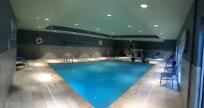 Holiday Inn Express & Suites Warrensburg North by IHG - Piscine