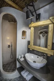 Captain Zeppos - Bathroom