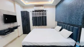 Shri Nath Hotel And Lodging - Rom