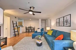 Walkable Location: Phoenix Apt w/ Pool Access! - Interiör