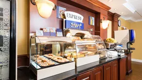 Holiday Inn Express & Suites Columbia-I-26 @ Harbison Blvd by IHG - Restaurant