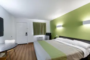 Motel 6-Charles Town, WV - Chambre