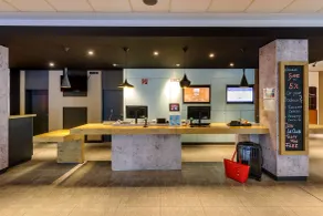 ibis Hotel Frankfurt Airport - Reception