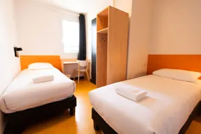 Face West Le Pontet - Chambre