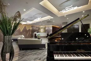 Wing Hotel Guilin - Central Square - Reception