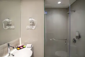 ibis Styles Cikarang - Bathroom