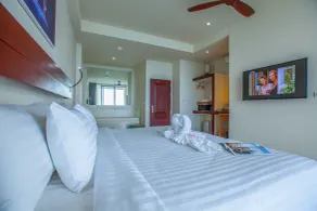 Norn Talay Surin Beach Phuket - Chambre