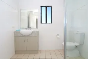 Amberoo Apartments Tamworth - Bathroom