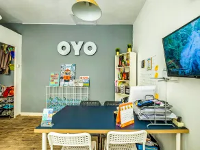 OYO Life 92548 M-square Apartment By Lins Pro - Reception