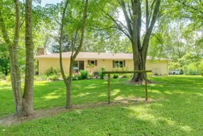 9 Mi to Downtown Rushville: Cozy Getaway w/ Grill - Interiör