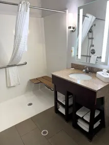 Comfort Suites Miamisburg - Dayton South - Salle de bain