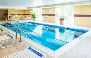 Hampton Inn Gloucester - Pool