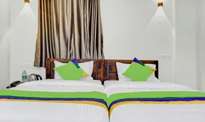 Treebo Tulip - Room