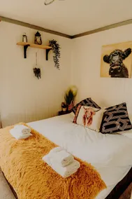 Luxurious mountain retreat lodge Hunters Quay - Divers