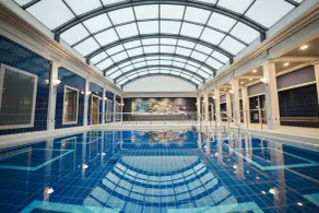Nouri - Piscina