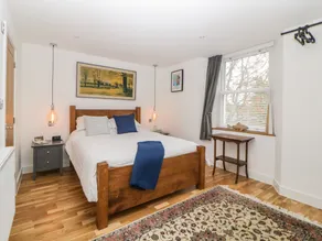 Apartment 4 10 Somers Court - Interiör