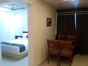 Hotel Maval Grand - Chambre