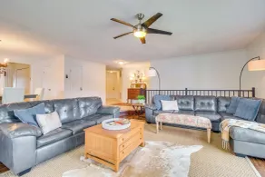 Lakefront Arkansas Abode - Deck, Grill & Fire Pit! - Interior