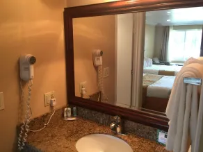 Quality Inn Long Beach - Signal Hill - Salle de bain