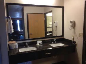 AmericInn by Wyndham Aberdeen Event Center - Chambre