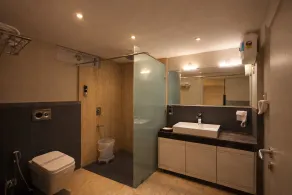 Phoenix Unmatched Comfort - Hotel Near Fateh Sagar Lake Udaipur - Bagno