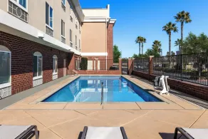 Holiday Inn Express & Suites Sacramento NE Cal Expo by IHG - Piscine