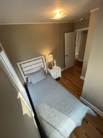 Cozy 3BR Beach House by the Sea - Chambre