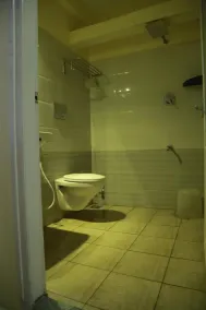 Raga Residency - Badezimmer
