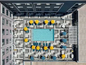 Hilton Buena Park Anaheim - Piscine