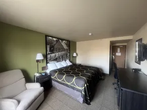 Super 8 by Wyndham Macon - Quarto