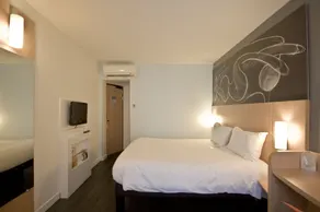 ibis Paris Père Lachaise - Chambre