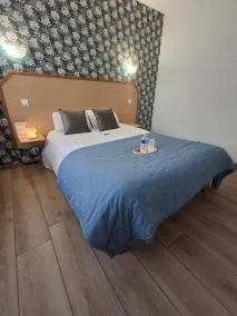 Hôtel Le Laury's-hôtel calme proche de Rodez avec parking privé gratuit-Arrivée après 20h possible via borne automatique - Værelse