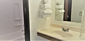 AmeriVu Inn & Suites-Avon - Badeværelse