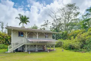 4 Mi to Beach: Keaau Retreat w/ Relaxing Porch! - Innvendig