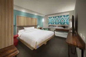 Tru by Hilton Fort Wayne, IN - Chambre