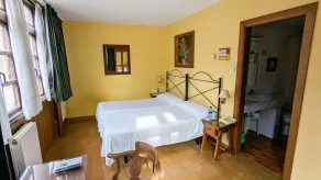 Alojamientos Cenera - Habitación