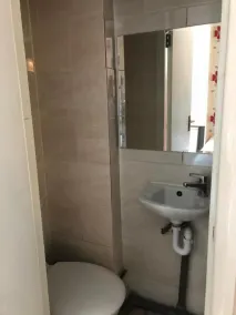 Barking Hotel - Badezimmer