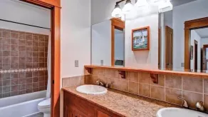 CUSTOM HOME costruita nella tradizione delle arti e dei mestieri - Bagno
