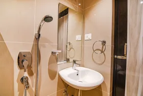 FabHotel JP - Nr Sataragachhi Railway Station - Salle de bain