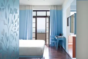 JR Hotels Bari Grande Albergo delle Nazioni - Vue de la chambre