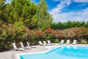 Logis Hotel Restaurant L' Auberge Cigaloise - Pool