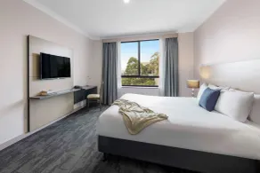 Oaks Sydney North Ryde Suites - Room