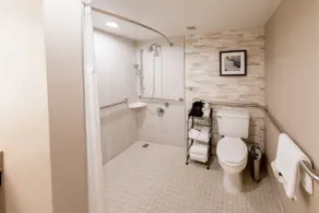 Embassy Suites by Hilton Lexington Green - Salle de bain