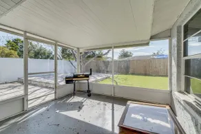 6 Mi to Hudson Beach! Pet-friendly Retreat w/ Yard - Interiör
